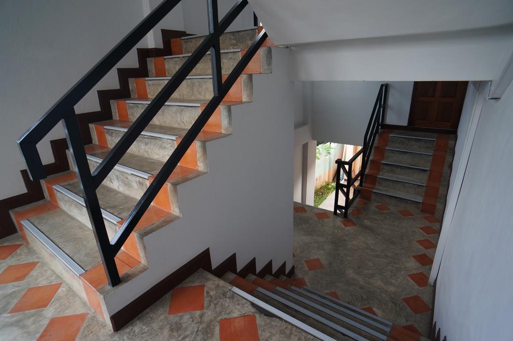 Manee Cool Mueang Hotel Chiang Mai Luaran gambar