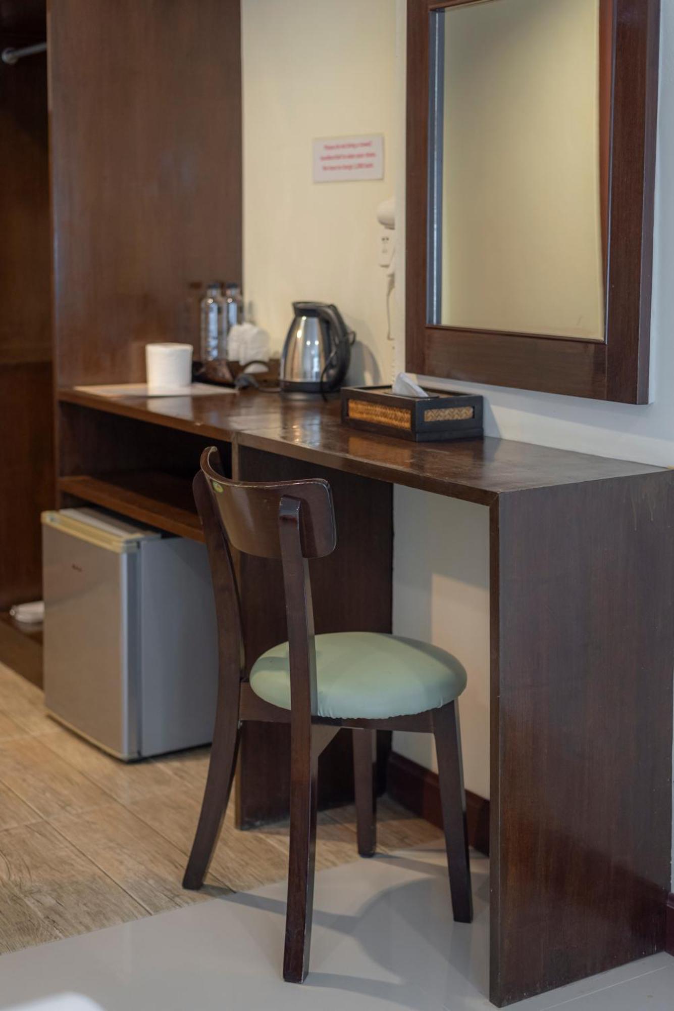 Manee Cool Mueang Hotel Chiang Mai Luaran gambar
