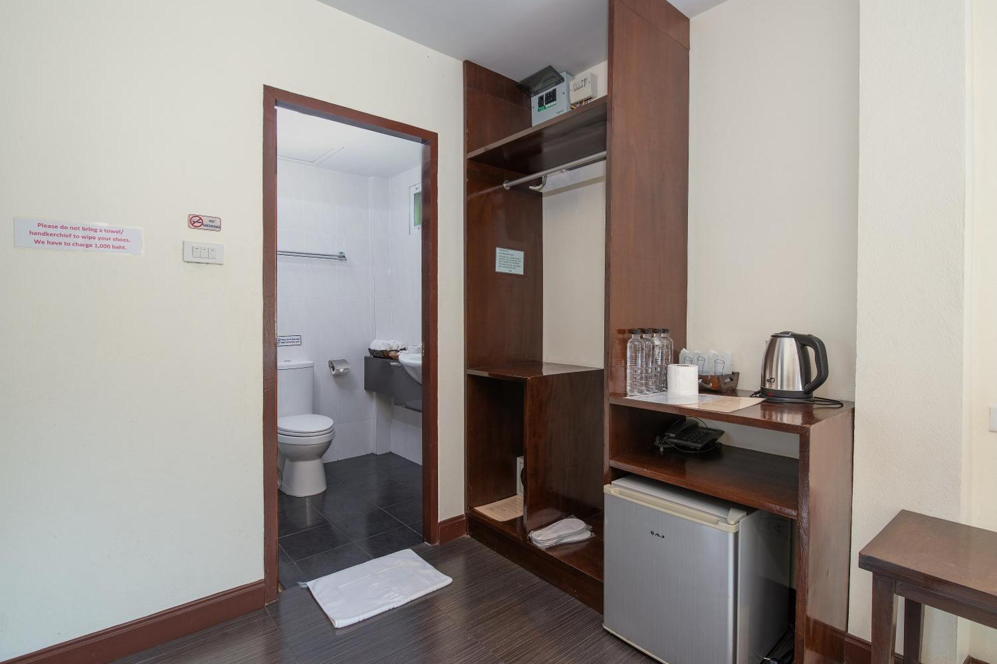 Manee Cool Mueang Hotel Chiang Mai Luaran gambar