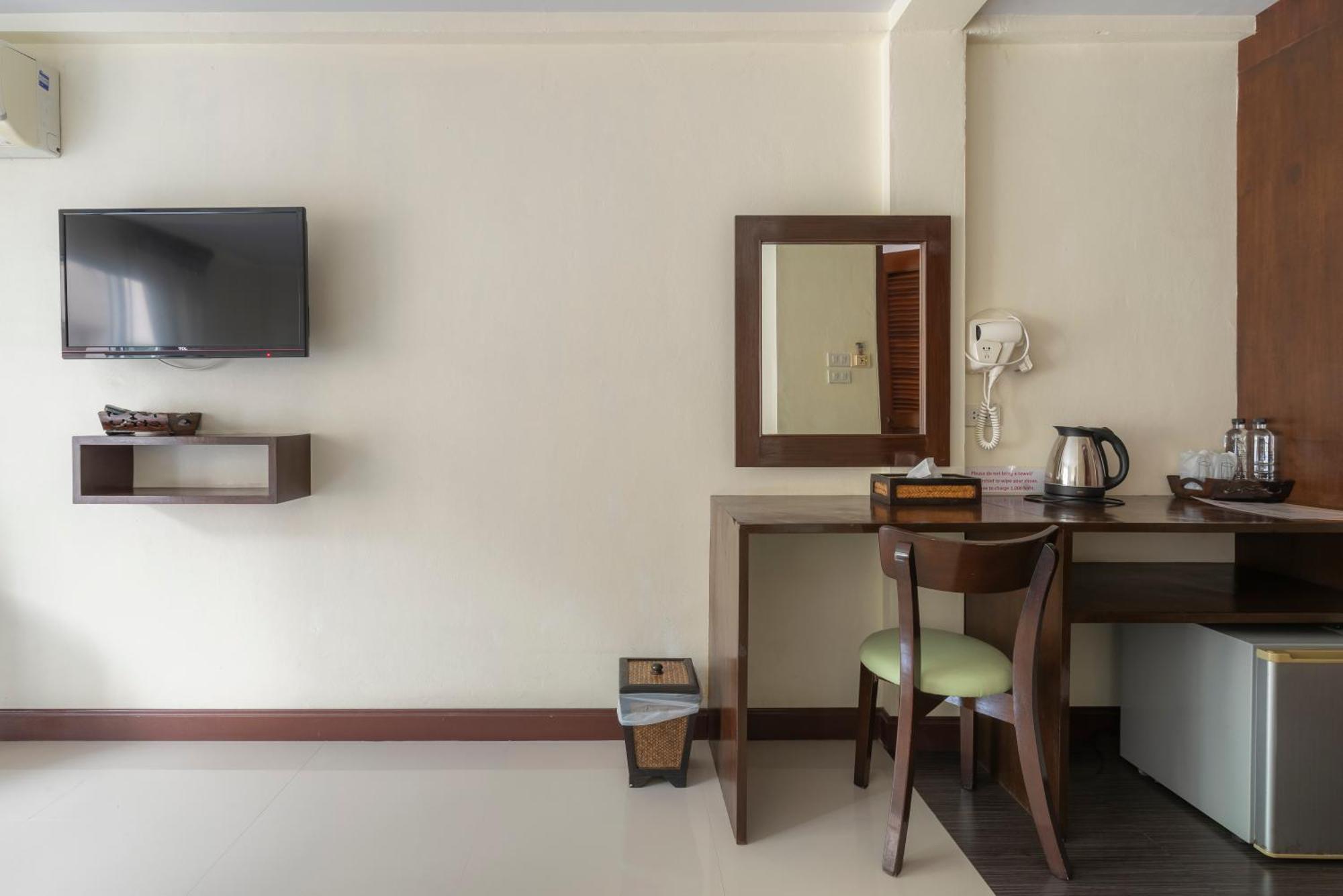 Manee Cool Mueang Hotel Chiang Mai Luaran gambar