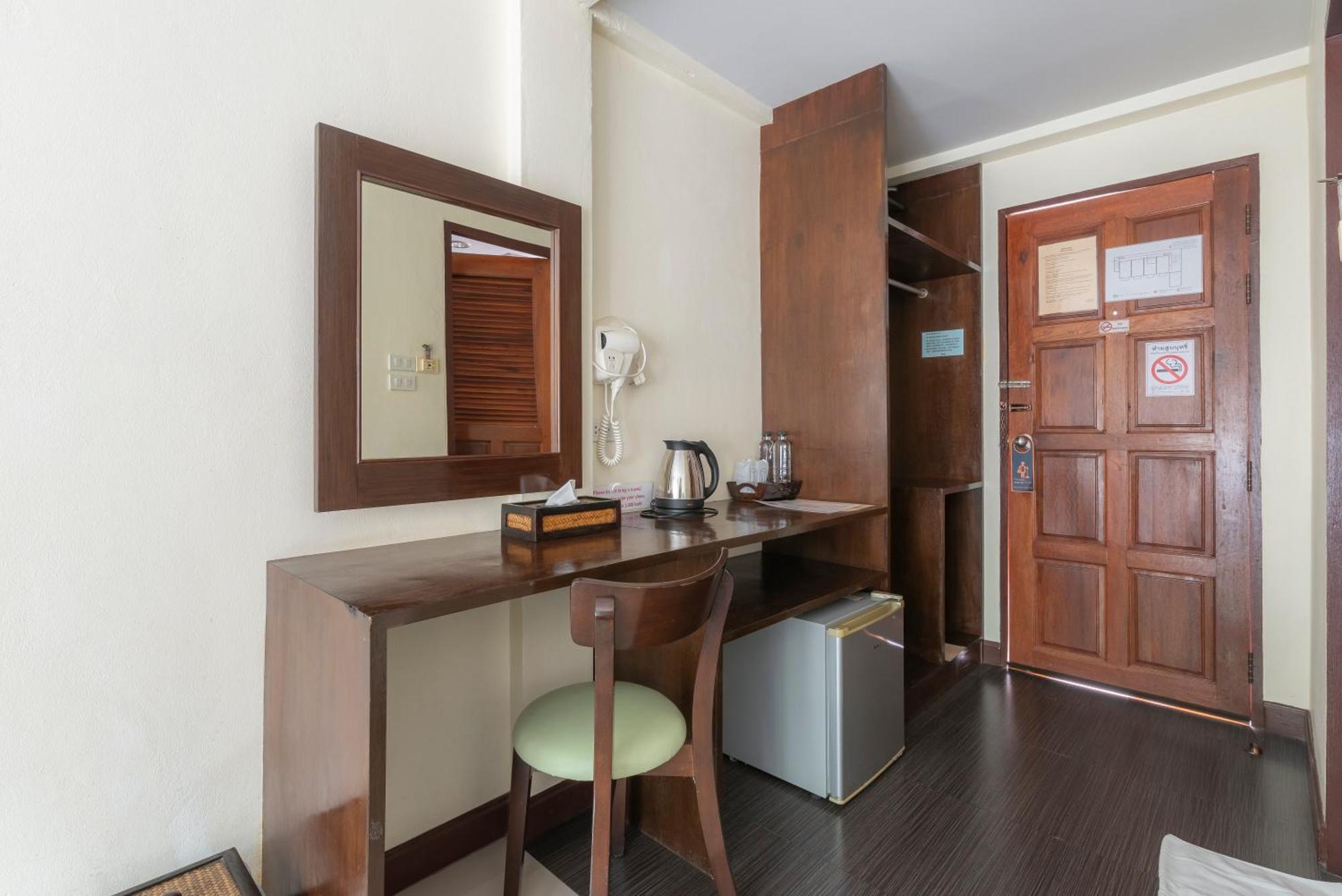 Manee Cool Mueang Hotel Chiang Mai Luaran gambar