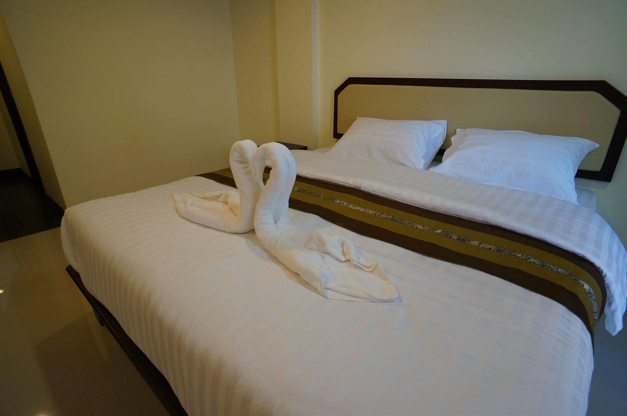 Manee Cool Mueang Hotel Chiang Mai Luaran gambar
