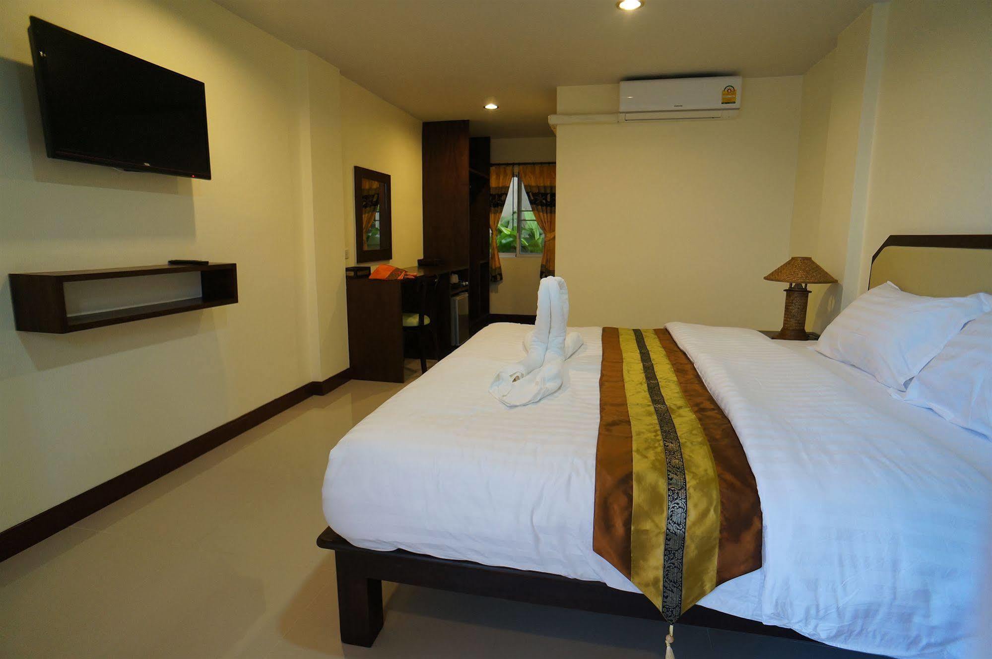 Manee Cool Mueang Hotel Chiang Mai Luaran gambar